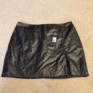 FASHION NOVA SKIRT! ✨